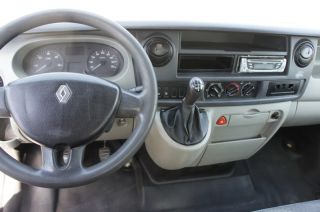 Renault Mascott